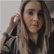 Profesora de apoyo escolar para los niños, tanto presencial como online